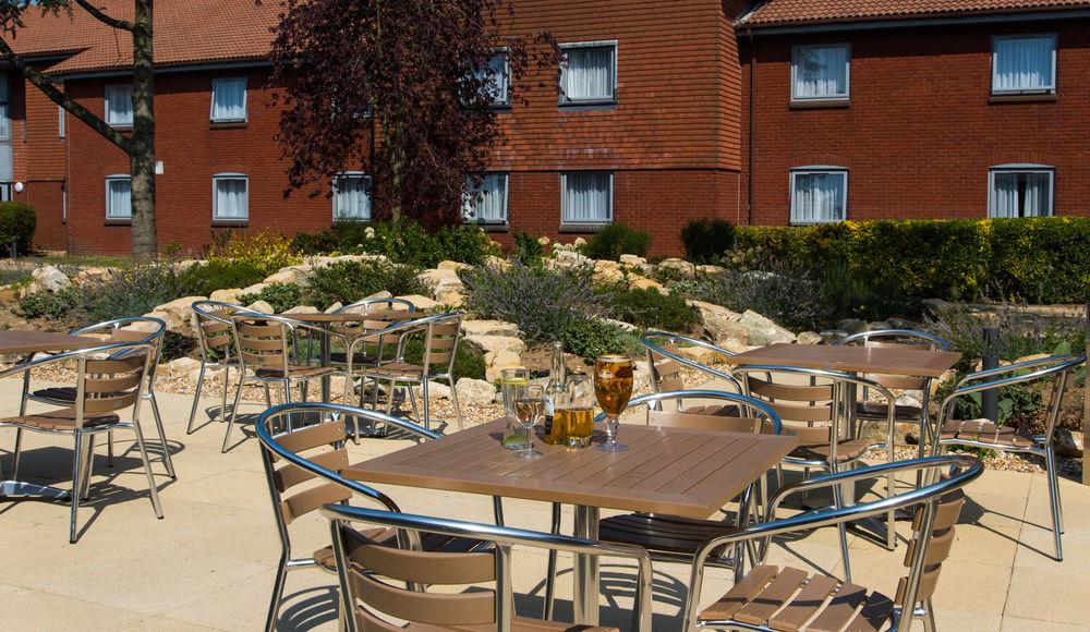 Holiday Inn Express Portsmouth - North By Ihg Ngoại thất bức ảnh