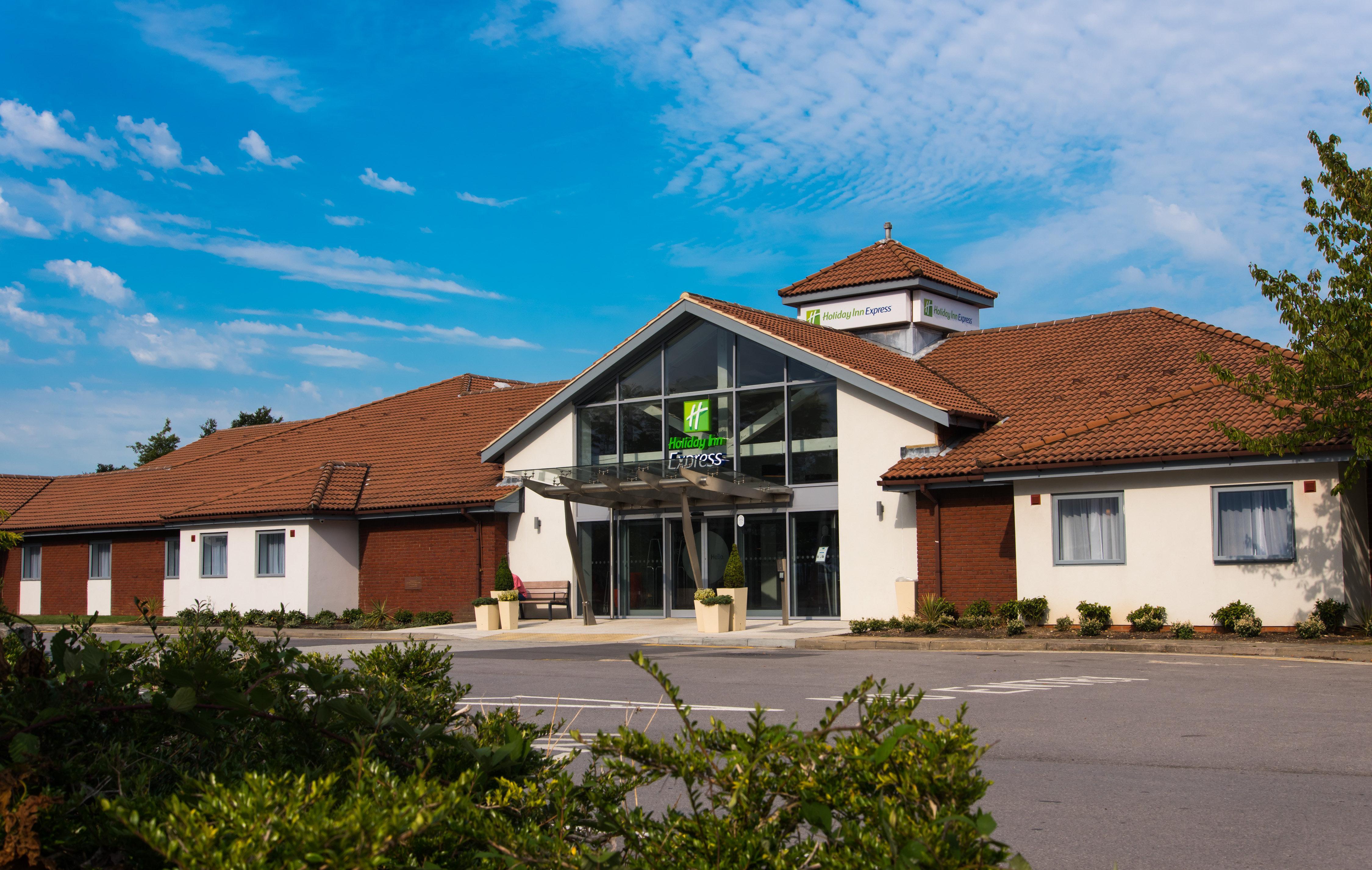 Holiday Inn Express Portsmouth - North By Ihg Ngoại thất bức ảnh